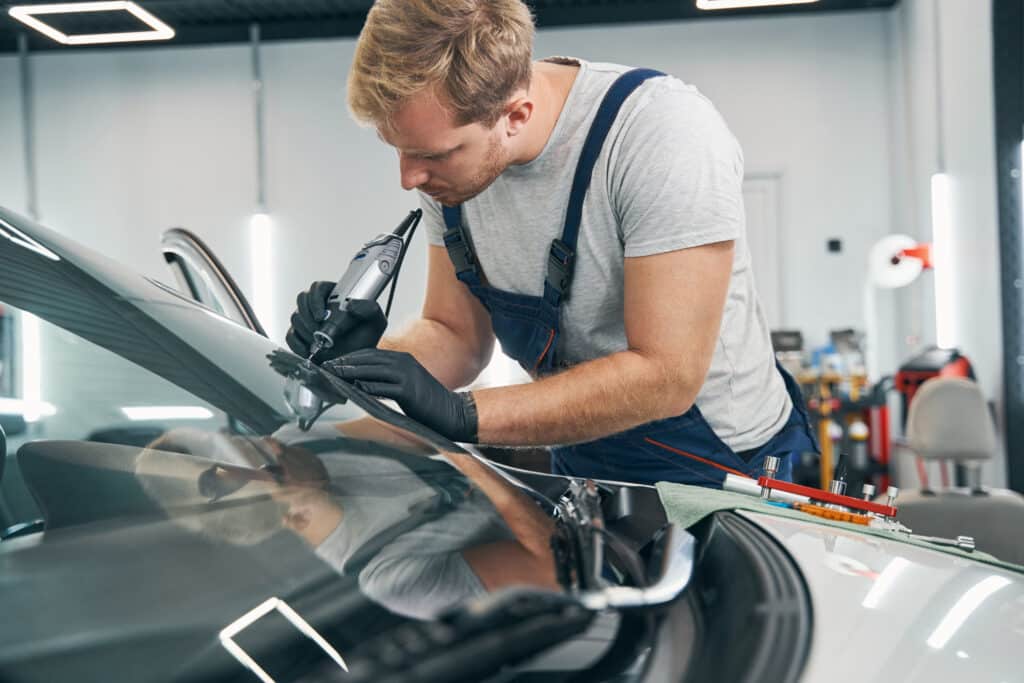 auto glass repair